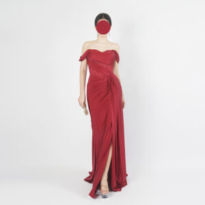 Off-Shoulder Ruched Evening Gown with High Slit & Sequin Details - Elegant Long Dress for Formal Events & Red Carpet
