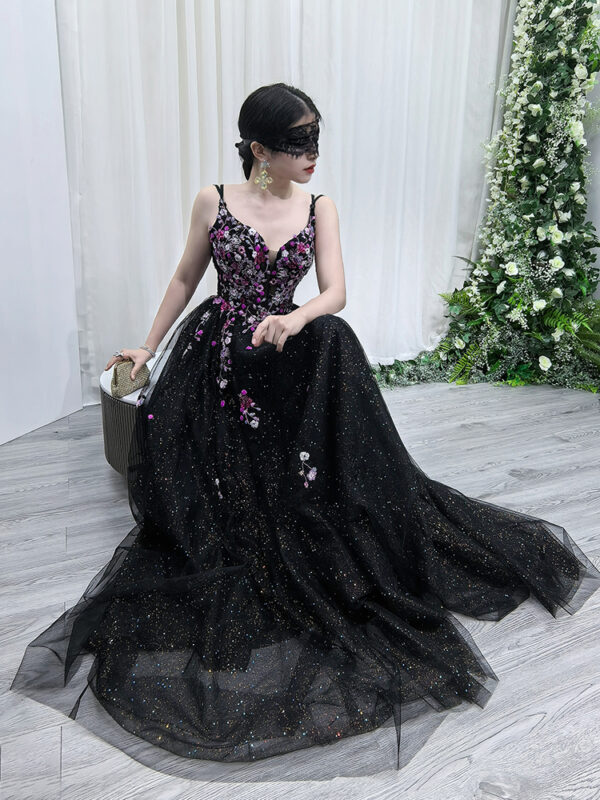 Black purple floral evening gown for women, luxury formal dress for Saudi wedding guest