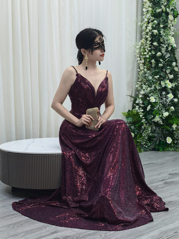 Burgundy sparkly evening gown for women, luxury formal dress for Saudi wedding guest