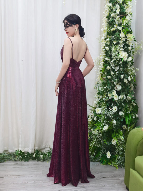 Plum sequin prom dress with V-neck straps, elegant A-line formal gown for wedding guest