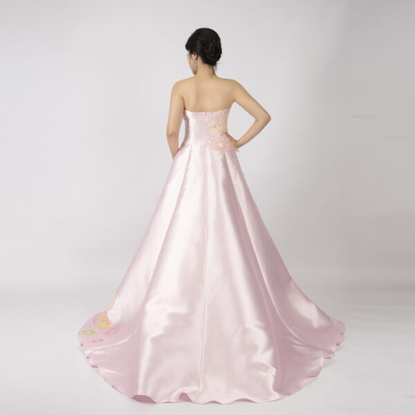 Romantic pink satin strapless formal gown with 3D flower embroidery and beaded details, floor-length A-line evening dress for bridal and events