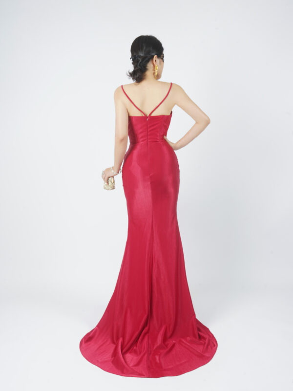 Red beaded prom dress with V-neck straps, elegant mermaid formal gown with slit for women